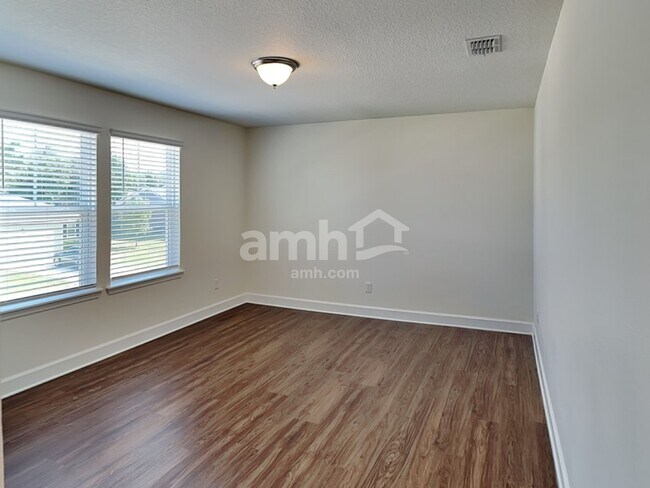 Building Photo - 105 Moultrie Crossing Ln