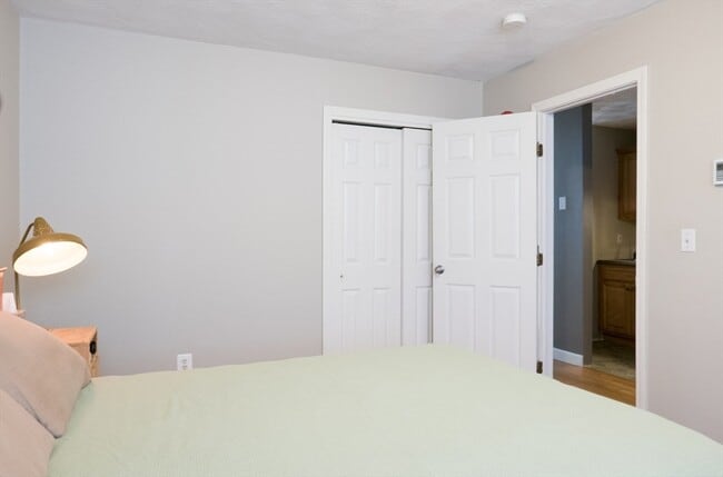 Building Photo - 166 Cottage St