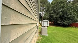 Building Photo - 446 Russell Cemetery Rd