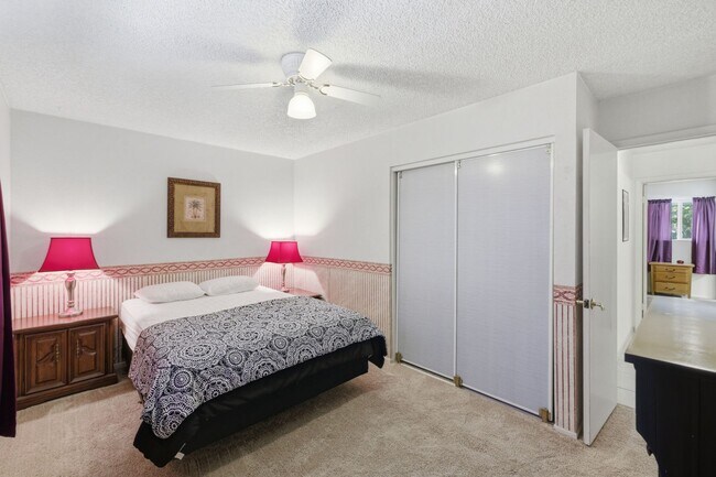 Building Photo - 1301 W Montoya Ln