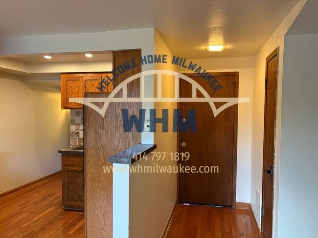 Building Photo - 1631 E Belleview Pl