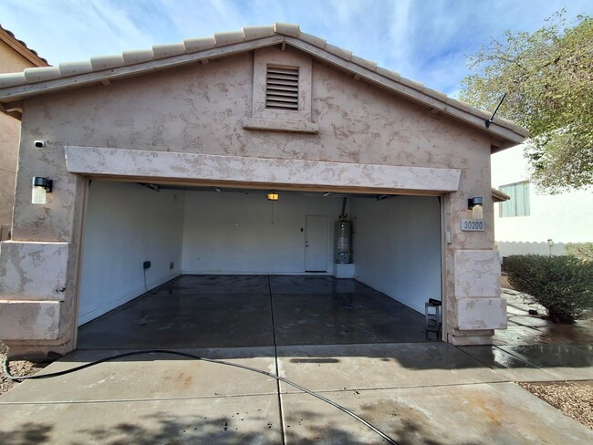 Building Photo - Free November Rent! Beautiful Home in Johnson Ranch! Fully Renovated! Waived Application fee!