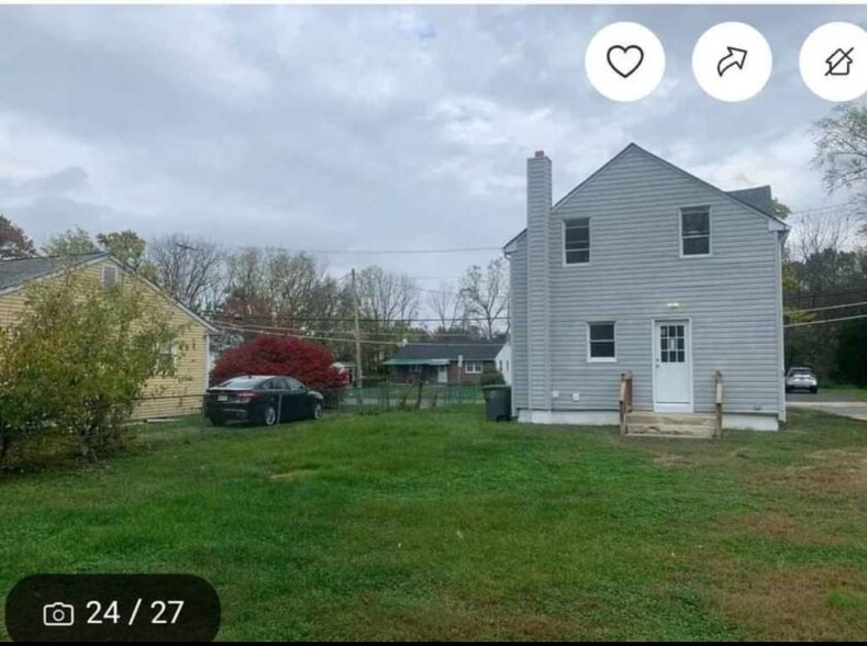 Building Photo - 119 S Academy St