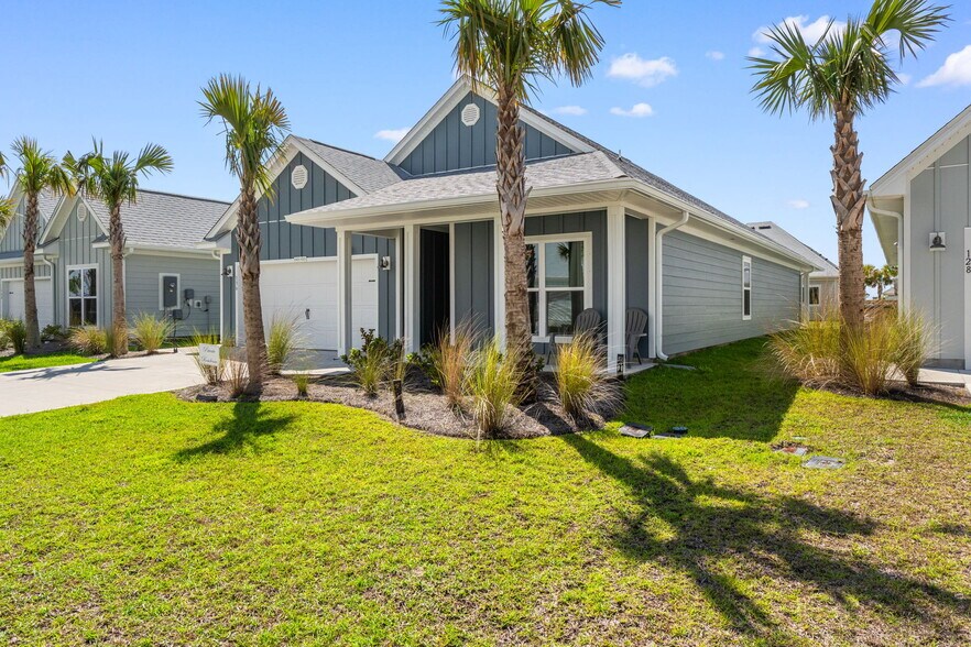 Building Photo - 136 Needle Rush Dr