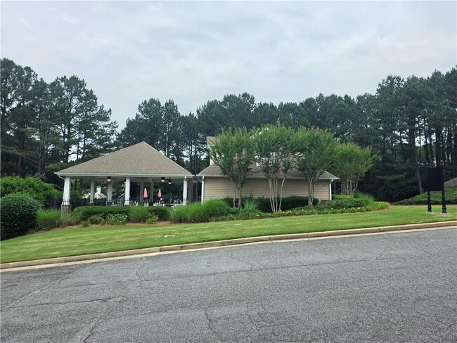 Building Photo - 172 Stoneforest Dr