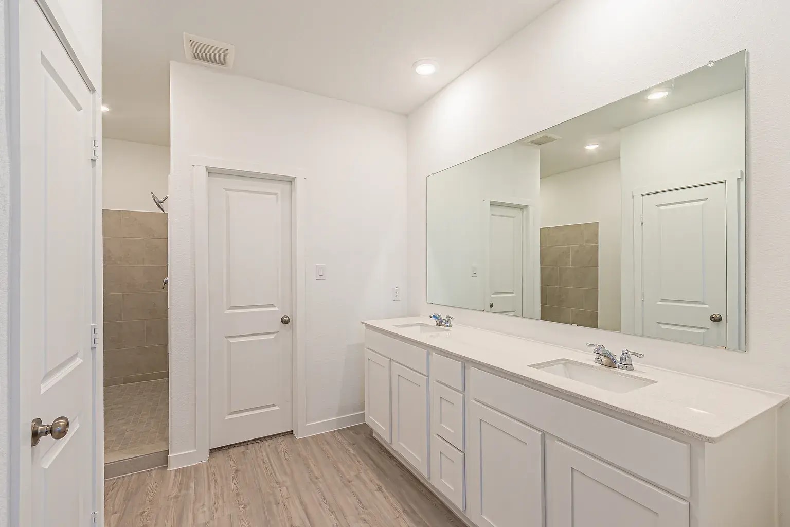 Building Photo - 1357 Rockwell Dr