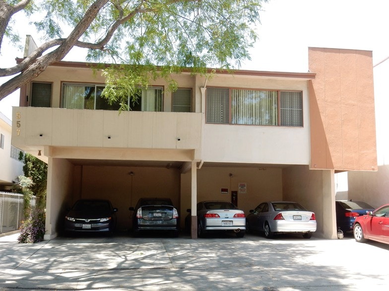 Building Photo - 557 N Flores St