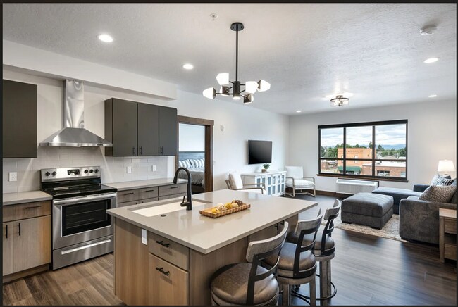 Building Photo - 540 Nucleus Ave