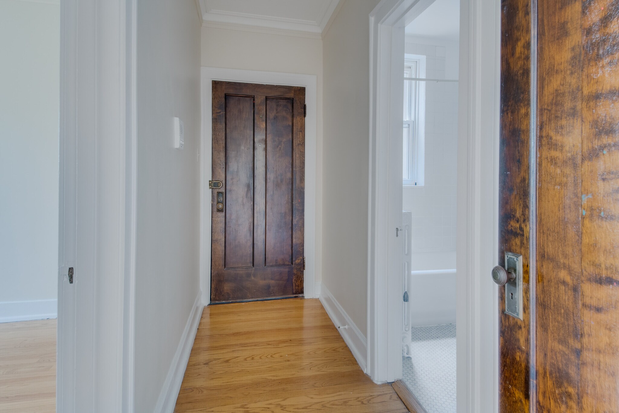 Building Photo - 1919 W Estes Ave