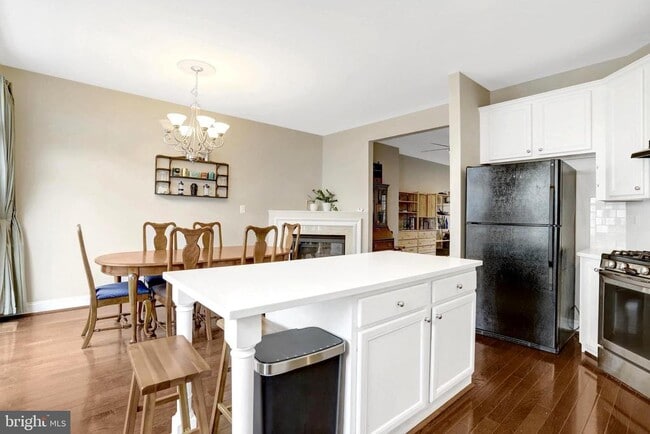 Building Photo - 2342 Huntington Station Ct