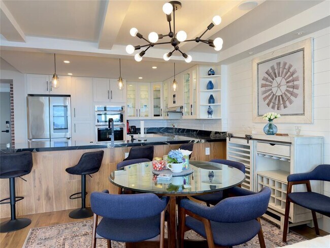 Building Photo - 800 SE 20th Ave