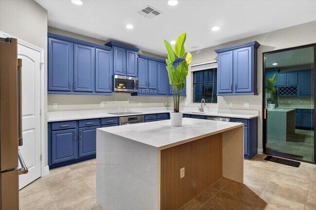 Building Photo - 1389 Heritage Landings Dr
