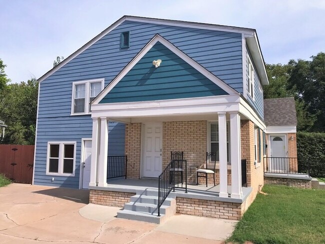 Building Photo - AMAZING 5 BED, 2 BATH MILLERS ADDITION NW OKC