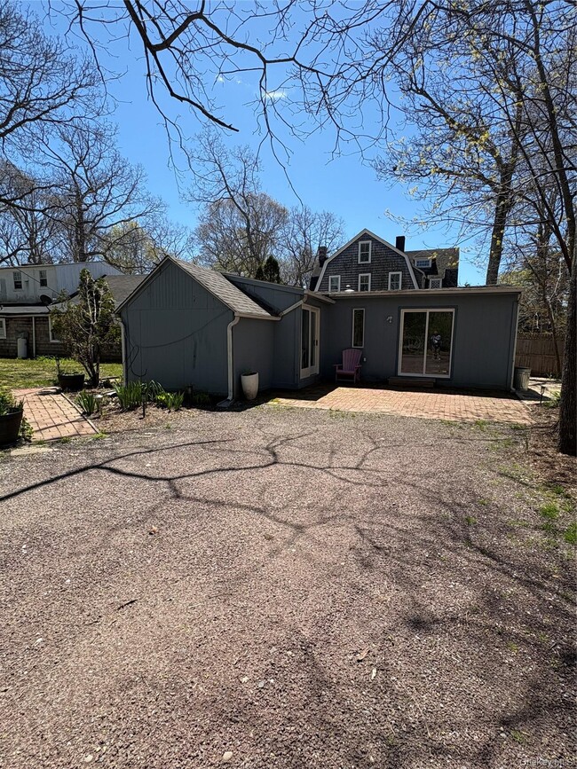 Building Photo - 134 Montauk Hwy