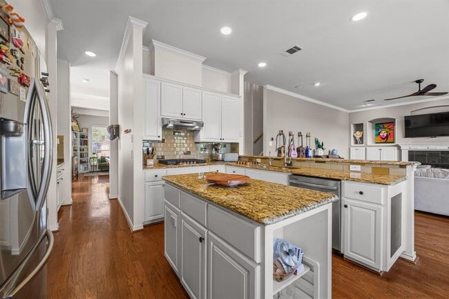 Building Photo - 5004 Valburn Ct