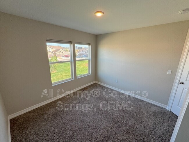 Building Photo - 764 Brambleberry Hts