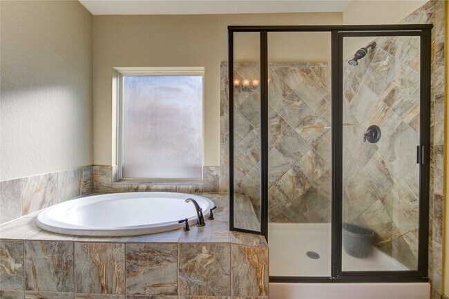 Building Photo - 19019 Thatcher Hills Ct