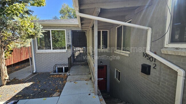 Building Photo - 1950 Oswego St