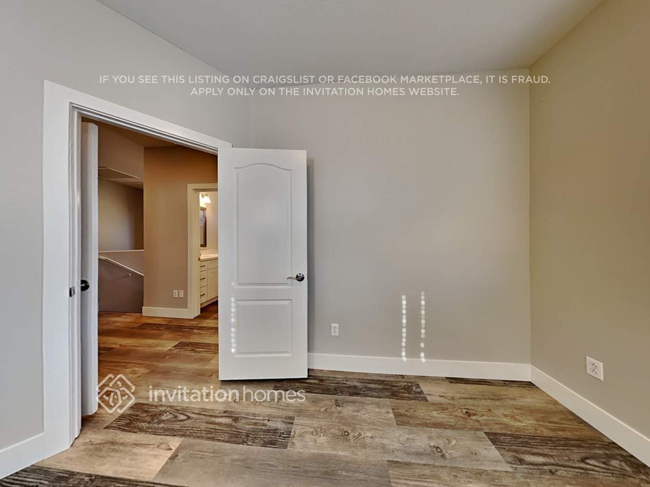Building Photo - 731 Taliput Palm Pl
