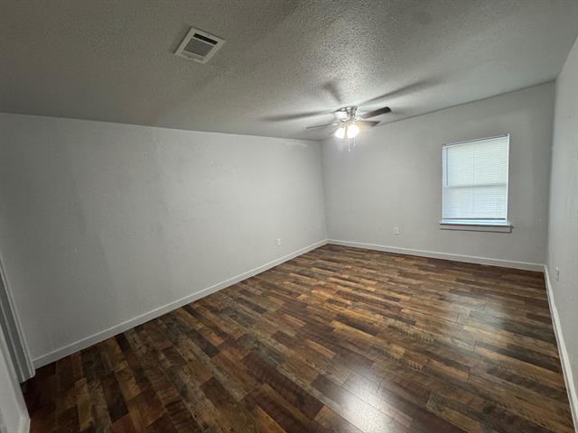 Building Photo - 309 Hillcrest St