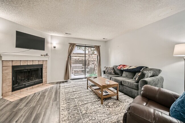 Building Photo - 961 Tampico Ct
