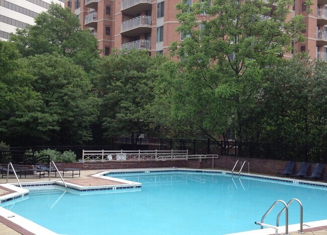 Building Photo - Condo at The Chase in Downtown Bethesda!  Pool, Balcony & Next to Metro!