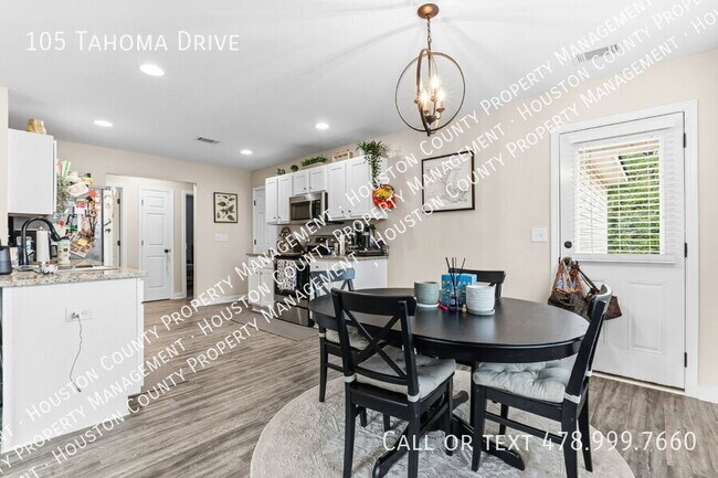 Building Photo - 105 Tahoma Dr