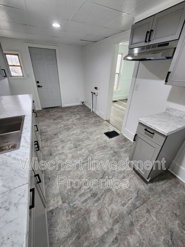 Building Photo - 1178 W Wayne St