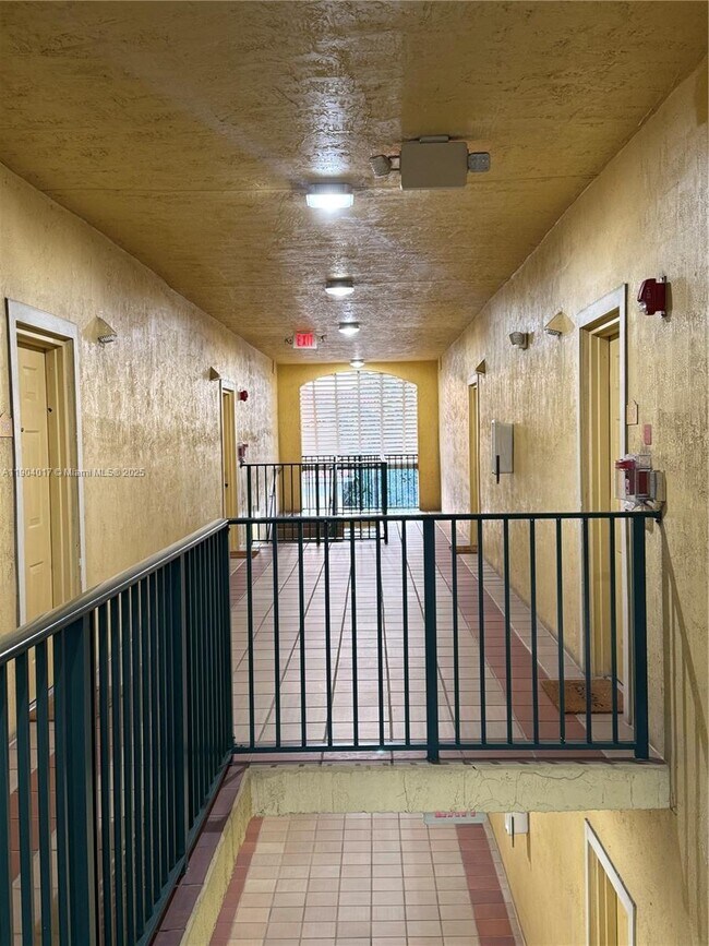 Building Photo - 7350 NW 114th Ave