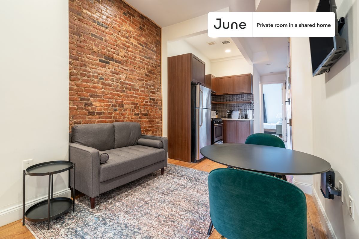 Building Photo - Room in Shared 3 bed/2 bath home in Bushwick
