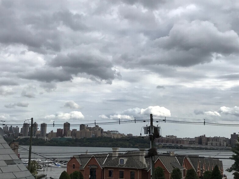 NYC View - 621 Undercliff Ave