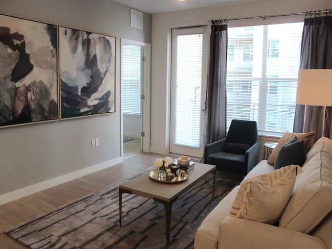 Large Living Room - Arcadia Apartment Homes