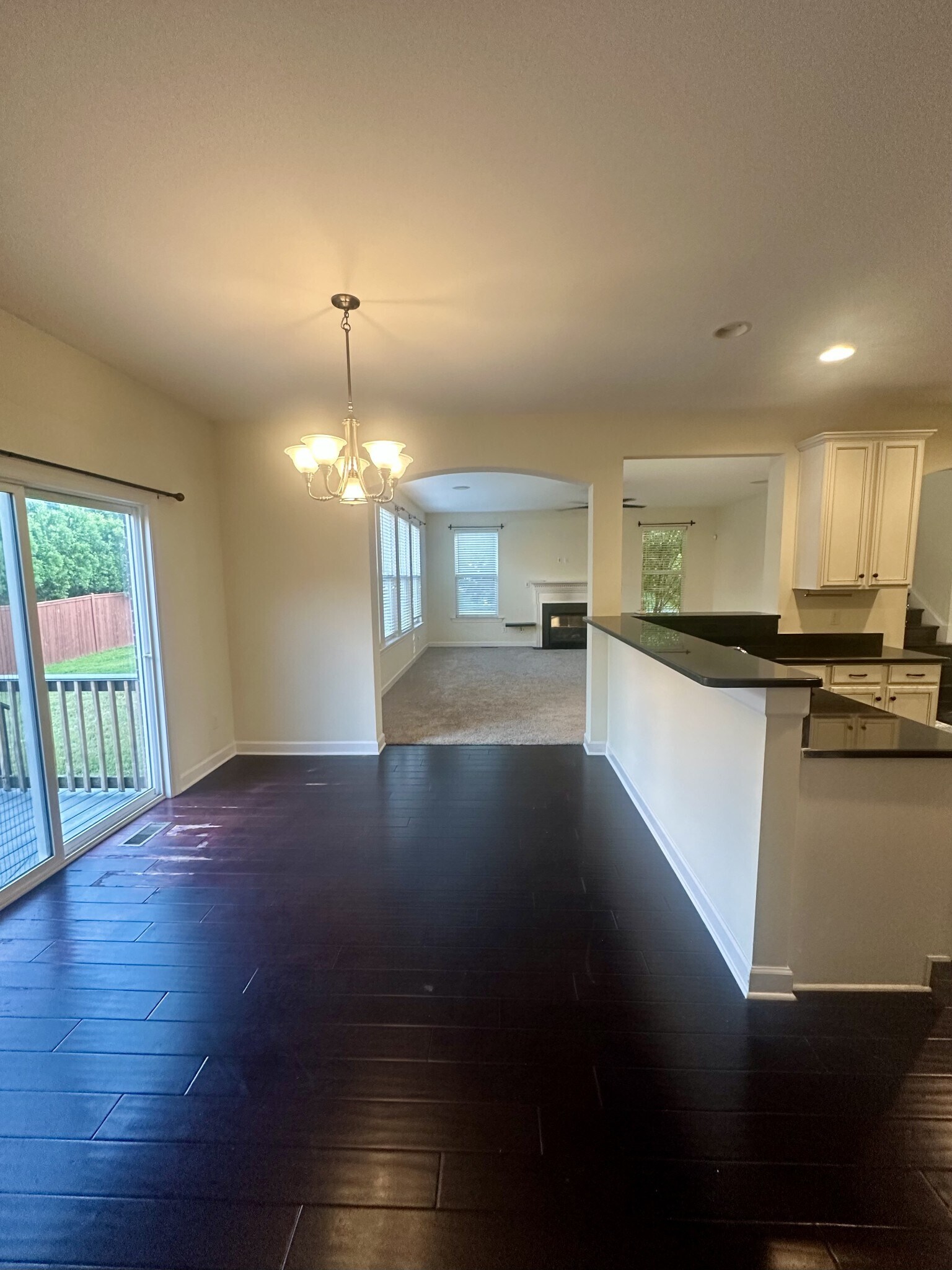 Building Photo - 402 Valley Spring Dr