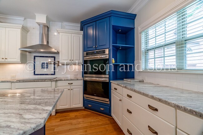 Building Photo - Luxury Living in Lewisville