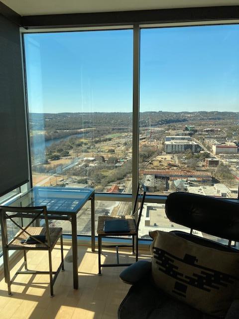 Building Photo - 300 Bowie St