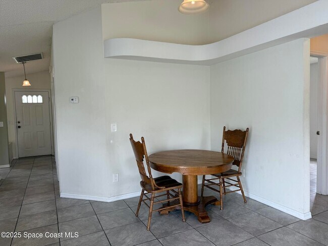 Building Photo - 3506 Egret Dr