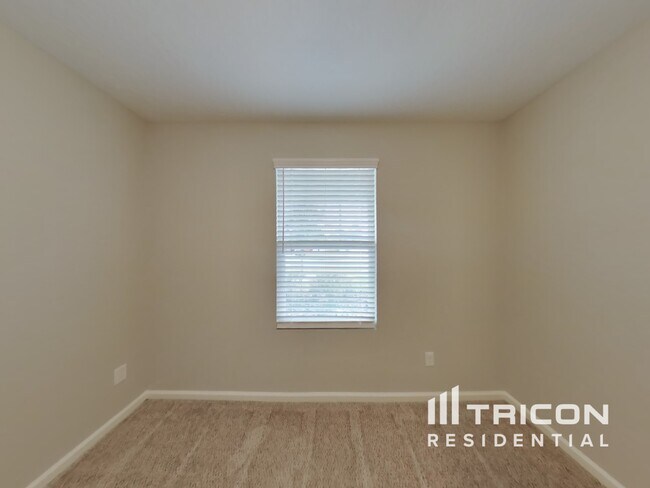 Building Photo - 1312 Sarahs Landing Dr