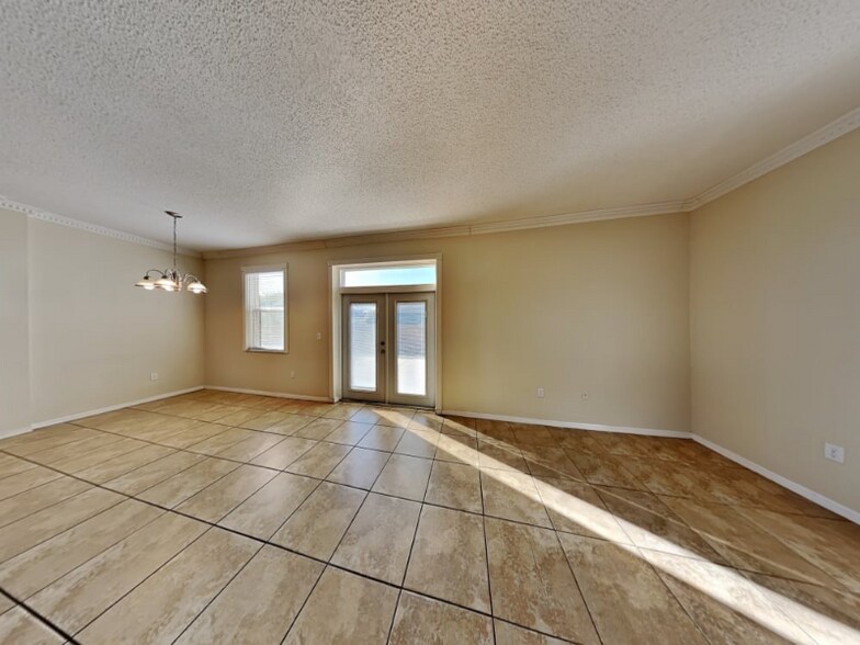 Building Photo - 632 Heather Glen Loop