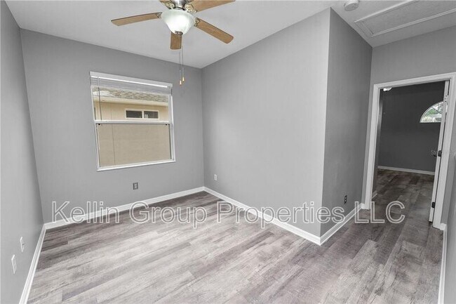 Building Photo - 30816 Pumpkin Ridge Dr