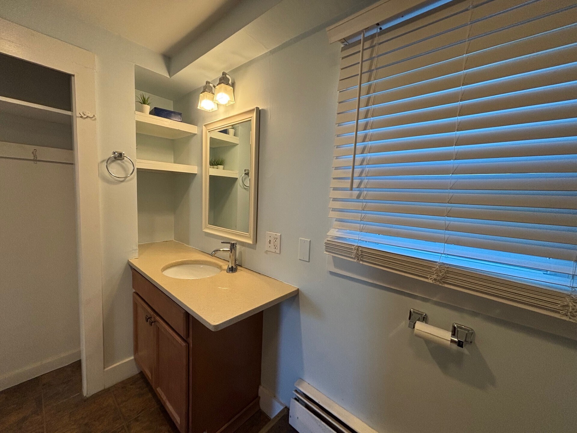 Building Photo - 229 Spring St