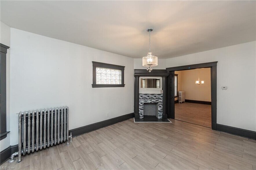 Building Photo - 1794 W 54th St