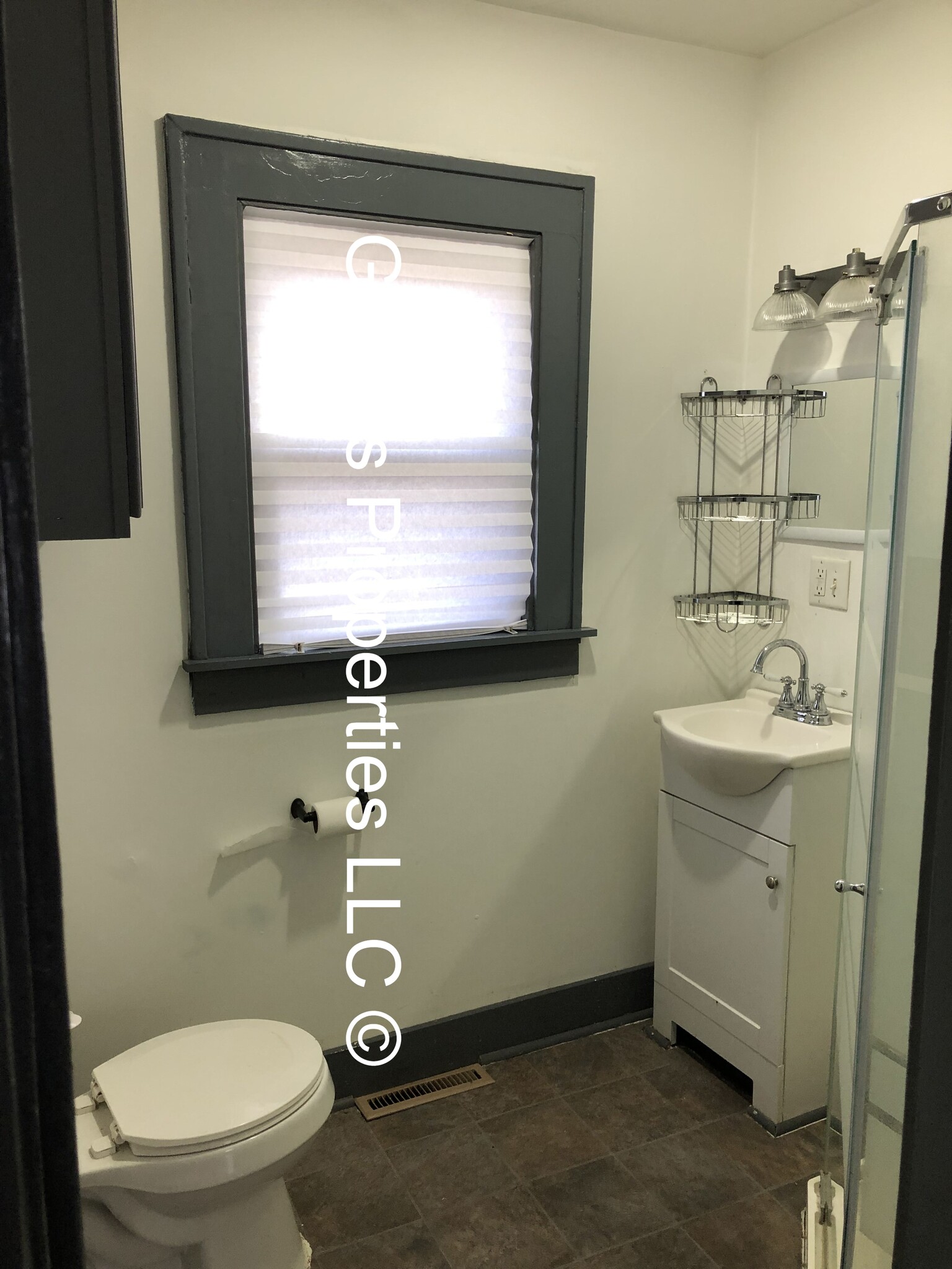 Building Photo - 1629 Michigan st