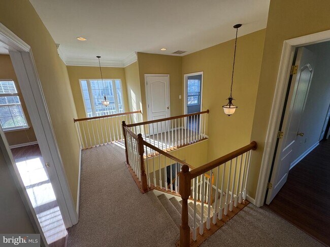 Building Photo - 400 Kintyre Ln