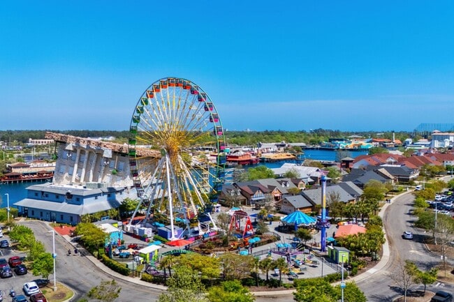 Building Photo - Spacious 4BR/3BA Home in Myrtle Beach – 2,550 Sq Ft & Screened Porch