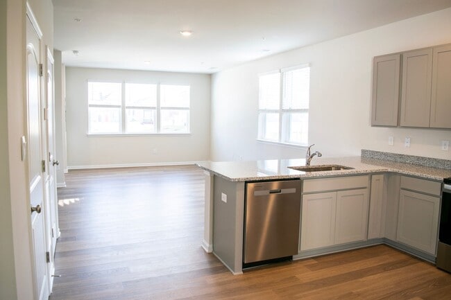 Building Photo - Brand NEW Townhome for Rent!