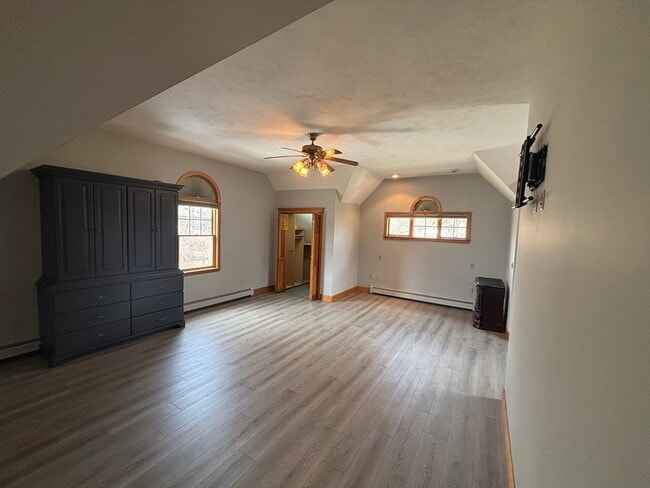 Building Photo - 276 Bullard St