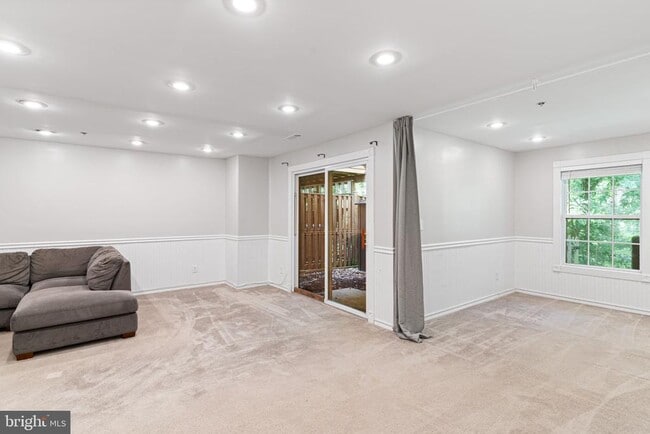 Building Photo - 8212 Silverton Ct