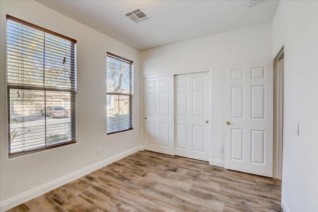 Building Photo - 10948 Positano St