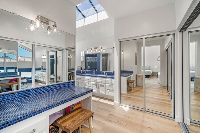 Building Photo - Experience Coastal Living at Its Finest in...