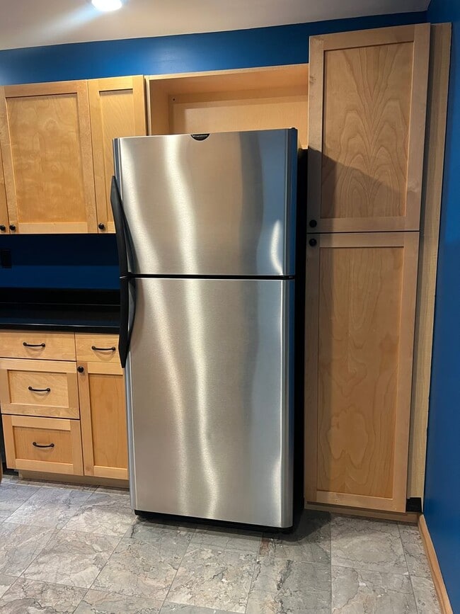 Building Photo - One-Level Updated Home in Hilton Head Plan...